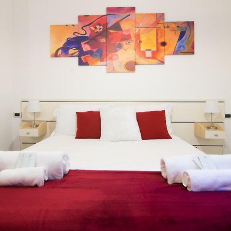 8- Tourist House Bologna - Light House - Self Check-In Apartamento Exterior foto