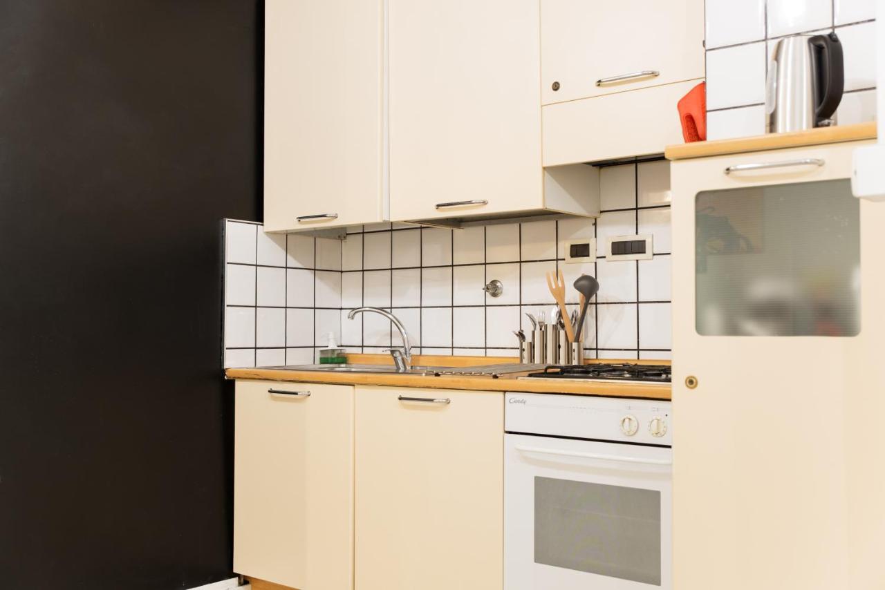 8- Tourist House Bologna - Light House - Self Check-In Apartamento Exterior foto