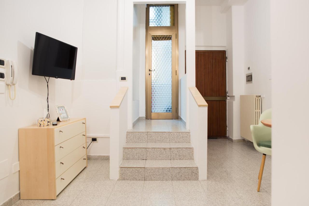 8- Tourist House Bologna - Light House - Self Check-In Apartamento Exterior foto