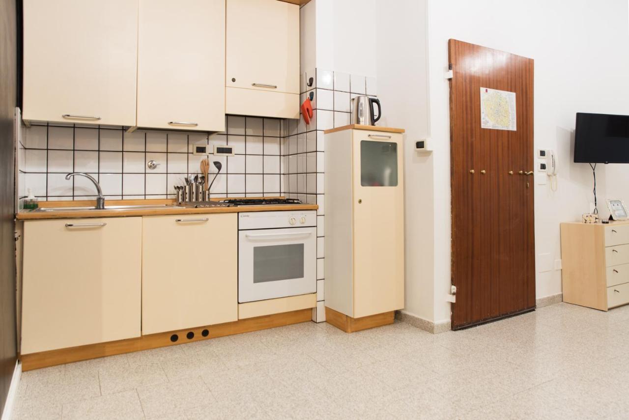 8- Tourist House Bologna - Light House - Self Check-In Apartamento Exterior foto