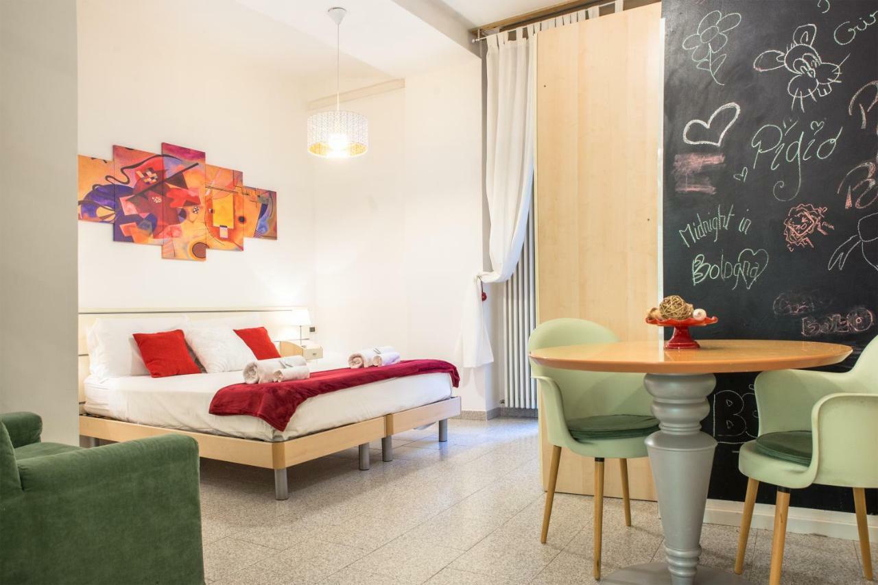 8- Tourist House Bologna - Light House - Self Check-In Apartamento Exterior foto
